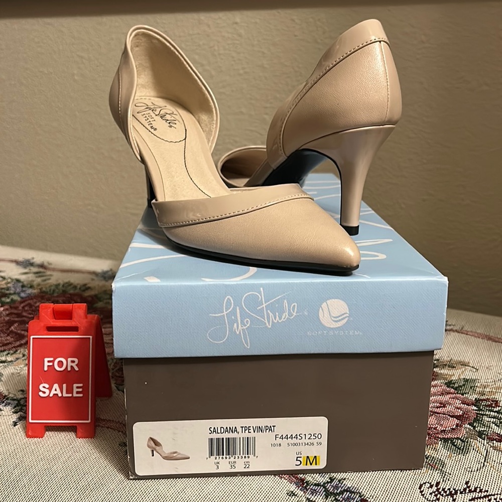 LifeStride Women's Saldana Pump